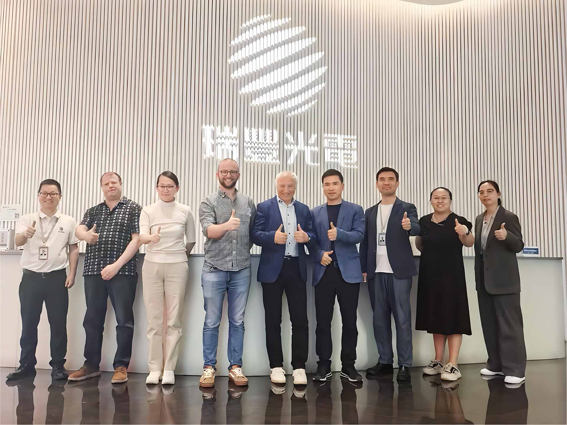 Shaping the Future of Mobility | Bentley and Audi Delegations Visit Refond for Strategic Exchange