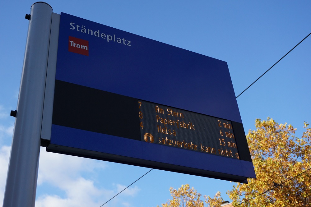 Road warning system