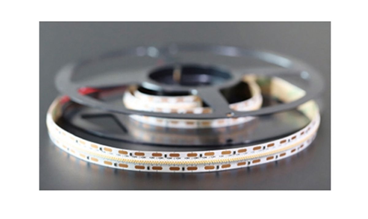 High density lamp strip (2110)